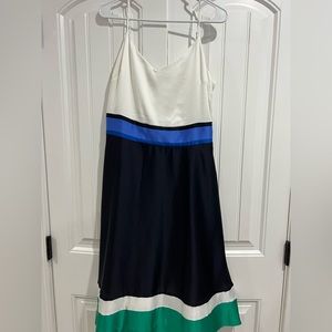 Banana Republic white and navy dress with pockets